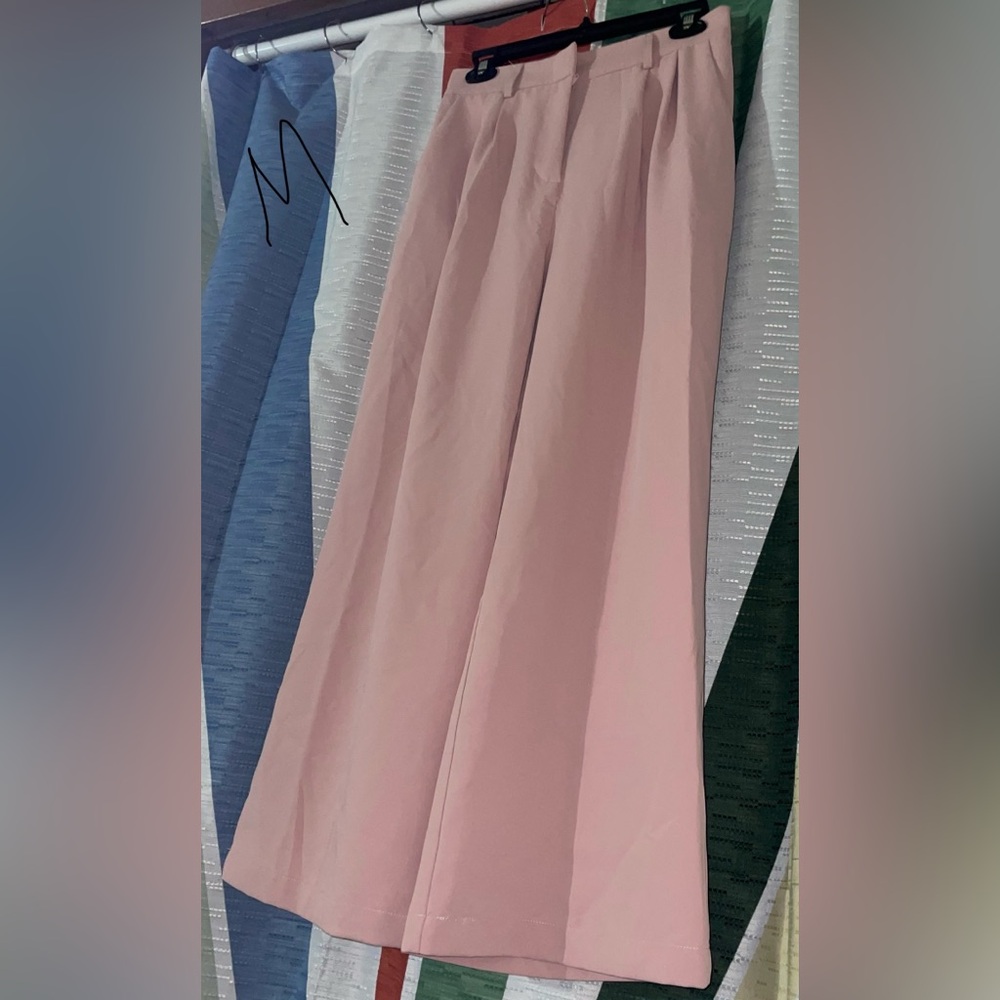 Wide leg trousers